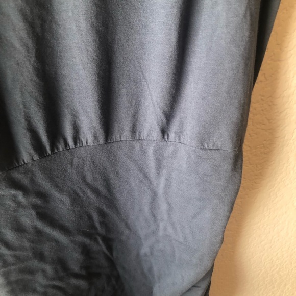 Monrow Tucked Shoulder Shirred Dress in Blue Steel sz M - Picture 9 of 11